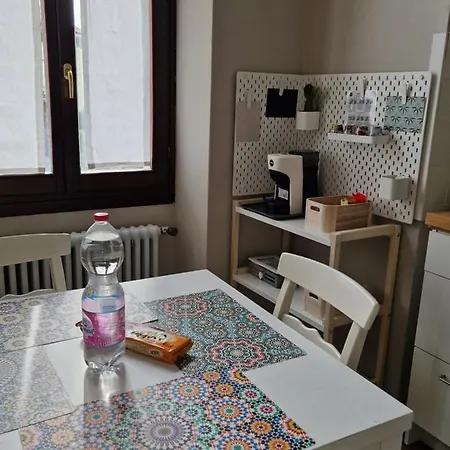 شقة Voi Da Noi Intero Con Parcheggio Privato تورنو