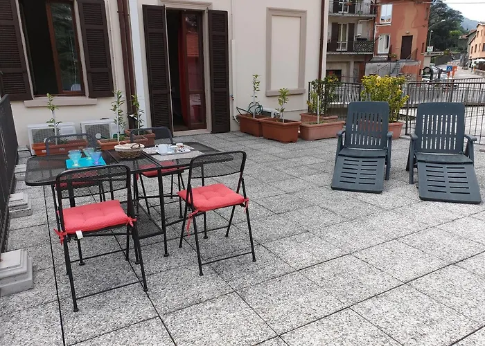 Daire Voi Da Noi Intero Con Parcheggio Privato *