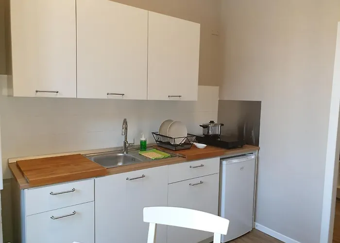 Daire Voi Da Noi Intero Con Parcheggio Privato Torno