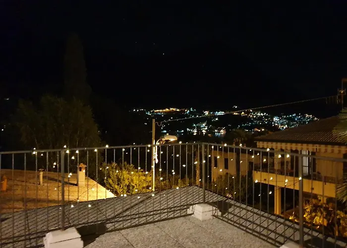 Voi Da Noi Intero Con Parcheggio Privato Apartman